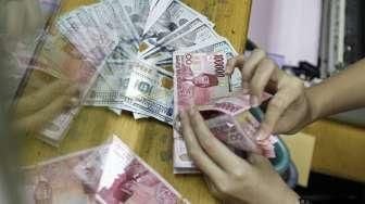 Selasa Sore Dolar Ditutup Rp14.024