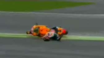 VIDEO: Momen Marquez Jatuh Terbanting di Silverstone