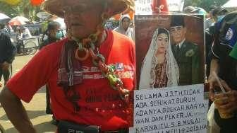 Demi Dukung Buruh, dari Solo, Pensiunan Prajurit Datang ke DKI