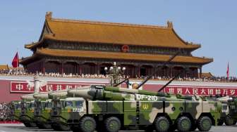 Cina menggelar parade militer terbesar dalam sejarah, pada hari Kamis (3/9/2015). [Reuters]