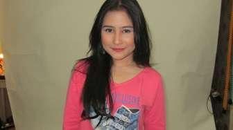 Syuting dengan Tio Pakusadewo, Prilly Rela Tak Dibayar