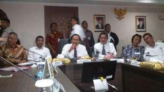 Menteri ESDM Tak Hadir Rapat Proyek Listrik di Kantor Rizal Ramli