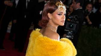 Rihanna dan Drake Dikabarkan Akan Menikah di Barbados