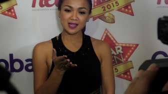 Nirina Zubir Gerah Kehidupannya Diusik