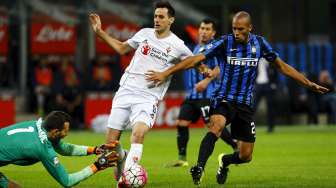 Fiorentina permalukan Inter Milan di Giuseppe Meazza (28/9) [Reuters/Stefano Rellandini]