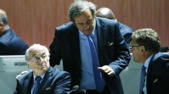 FIFA Hukum Blatter dan Platini