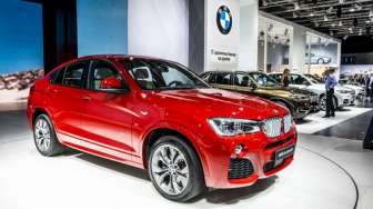 BMW Terbitkan Akta Kelahiran Mobil Klasik, Harganya Tembus Jutaan