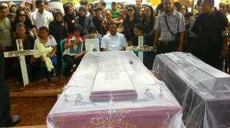 Keluarga Korban Pembunuhan Ibu-Anak Aktif di Gereja