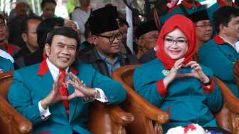 Raja Dangdut Rhoma Irama mendeklarasikan Partai Idaman di pelataran Tugu Proklamasi, Rabu (14/10).