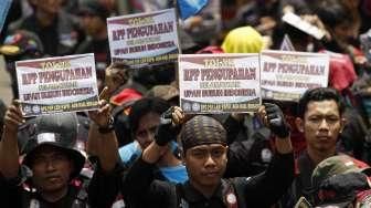 Buruh Tolak Paket Ekonomi