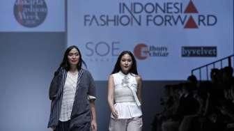 Pembukan Jakarta Fashion Week 2016