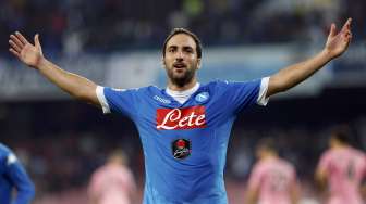 Cetak Gol Penentu Kemenangan, Higuain ke Puncak