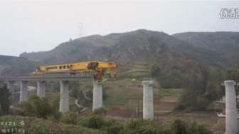 VIDEO: Begini Cara Cina Bangun Jembatan