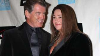 Pierce Brosnan Ancam Ceraikan Istrinya Jika Berani Sedot Lemak