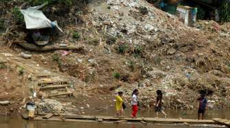 Sungai Ciliwung di kawasan Konservasi Ciliwung, Jakarta, Kamis (5/11).