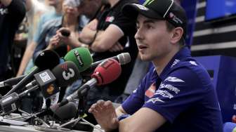 Lorenzo Minta Maaf Telah Menghina Rossi di GP Sepang