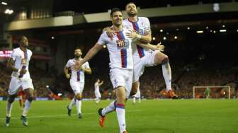 Scott Dann rayakan golnya ke gawang Liverpool (9/11) [Reuters/Lee Smith]