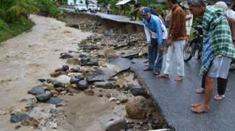 Banjir Tenggelamkan 325 Rumah di Pesisir Selatan Sumbar