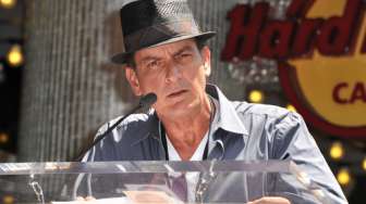 Charlie Sheen Akui Dirinya Positif HIV