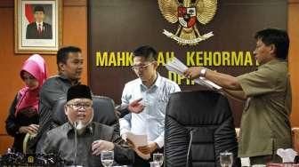 PDIP Siapkan Pengganti Henry Yosodiningrat di MKD DPR