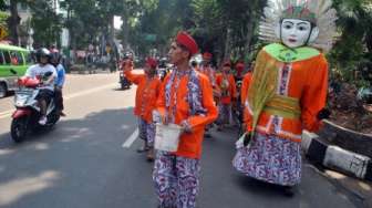 Walkot Depok Larang Pengamen Ondel-ondel Keliling Cari Nafkah