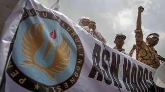 Guru Tuntut Jadi PNS