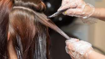 Bleaching Berisiko Membuat Rambut Menjadi Rusak, Pilih Perawatan Tepat Sebelum Mewarnai Rambut