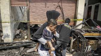 Kebakaran menghanguskan 22 rumah petak di kawasan Mampang, Jakarta Pusat. [suara.com/Kurniawan Mas'ud]