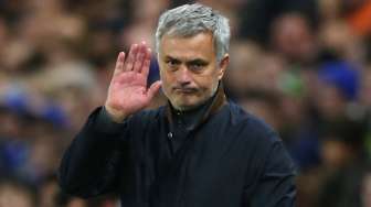 Mourinho Ditendang, Enrique Disayang