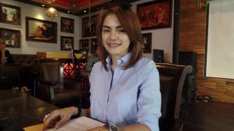 Mucikari Artis A Bos dari F dan O