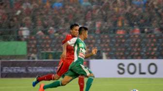 Semen Padang Tundukkan PS TNI