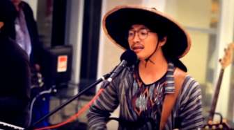 Video Music Dilounge: Life Cicla - Alunan Auman