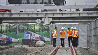 Kereta Api Bandara Soekarno Hatta Ditargetkan Beroperasi 2017