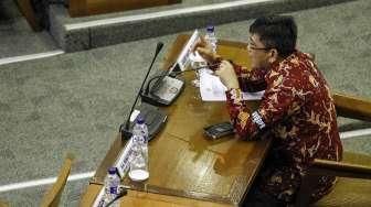 DPR Sahkan Revisi UU KPK