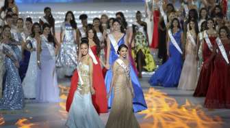 Pada Miss World di Sanya, Cina, Sabtu (19/12/2015) itu, Maria Harfanti menyabet gelar juara ketiga. Juara pertama direbut Miss Spanyol Mireia Lalaguna Royo disusul Miss Rusia Sofia Nikitchuk  di tempat kedua. [Reuters]