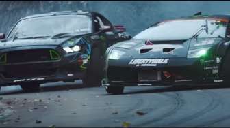 VIDEO: Seru! Adu Drift Lamborghini vs Mustang