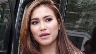 Ayu Tingting Beli Vila di Puncak
