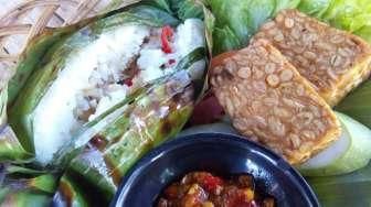 Resep Nasi Bakar Mercon Isi Teri dan Ayam, Rasanya Mantap Bikin Ngiler