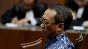 Mantan Menteri ESDM Jero Wacik menjalani sidang tuntutan di Pengadilan Tipikor, Jakarta, Kamis (21/1/2016). [Suara.com/Oke Atmaja]