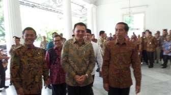 Jokowi Tertawa Respon Skandal Reklamasi, Ahok: Ujian Dia Bilang