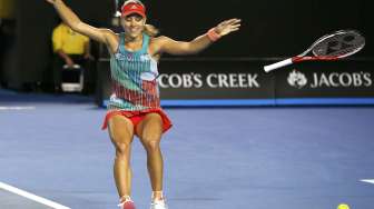 Angelique Kerber Juara Australia Terbuka. (Reuters/Thomas Peter)