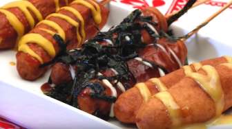 VIDEO: Resep Membuat Corn Dog with 3 Sauces