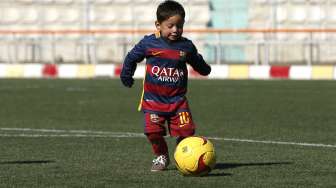 Taliban Duduki Afghanistan, Bagaimana Nasib Bocah Berkaus Kantong Plastik Messi?