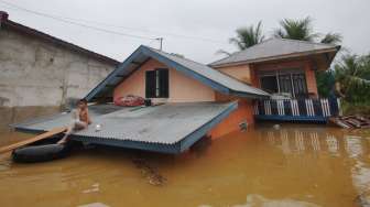 Banjir Dua Meter Rendam Puluhan Rumah di Kabupaten Agam