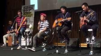 Pee Wee Gaskins Girang Buka Konser 5 Seconds of Summer