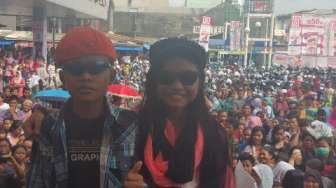 Tiara Bintang Girang Duet bareng Sony "Wakwaw"