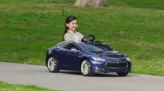 Tesla Juga Bikin Mobil Listrik untuk Anak-anak