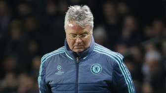 Pemain City Dilempari Koin, Hiddink Marah Besar