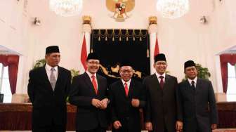 Jokowi Lantik Direksi BPJS