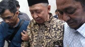 Hamzah Haz Siap 'Pasang Badan' untuk Ivan Haz